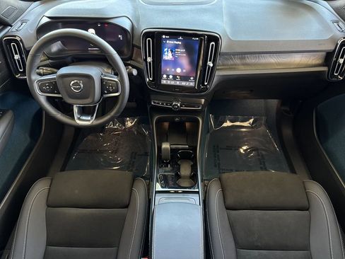 Certified 2023 Volvo C40 P8 Recharge Ultimate AWD/4WD image 12