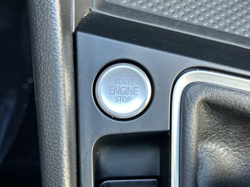 Used 2025 Volkswagen Jetta SEL image 22