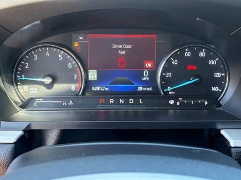 Used 2022 Ford Explorer XLT w/ Equipment Group 202A RWD image 18