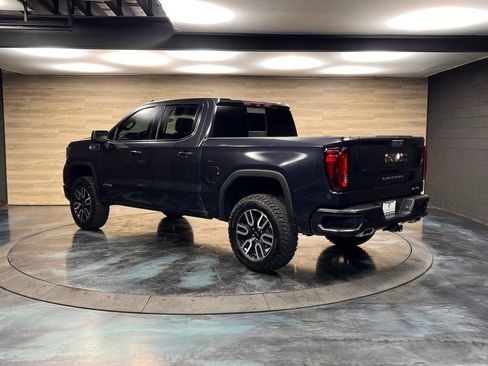 Used 2023 GMC Sierra 1500 AT4 w/ Technology Package AWD/4WD image 17
