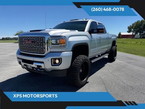 Used 2018 GMC Sierra 2500 Denali w/ Duramax Plus Package AWD/4WD image 1