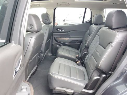 Used 2023 GMC Acadia Denali w/ Denali Ultimate Package AWD/4WD image 16