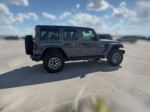 New 2025 Jeep Wrangler Unlimited Rubicon image 13