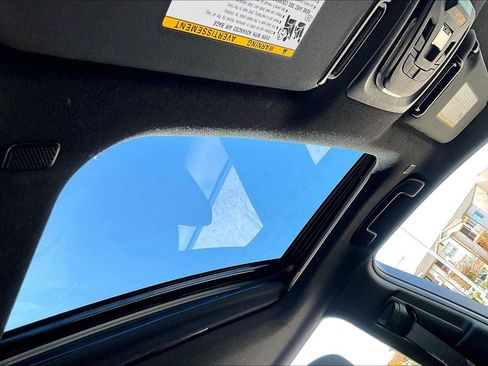 Certified 2024 Toyota Corolla SE image 20