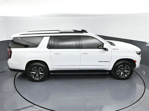 Used 2022 Chevrolet Suburban Z71 w/ Luxury Package AWD/4WD image 51