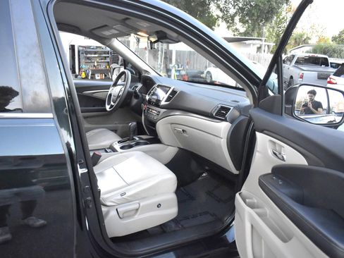Used 2016 Honda Pilot EX image 14