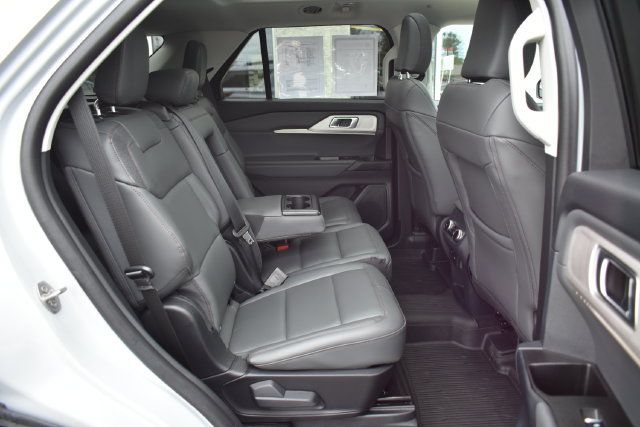 Used 2026 Ford Explorer Active w/ Active Comfort Package AWD/4WD image 43