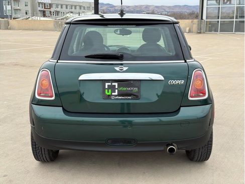 Used 2010 MINI Cooper Hardtop image 7