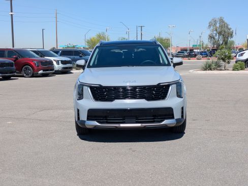 Certified 2025 Kia Sorento S w/ Panoramic Sunroof Package image 8