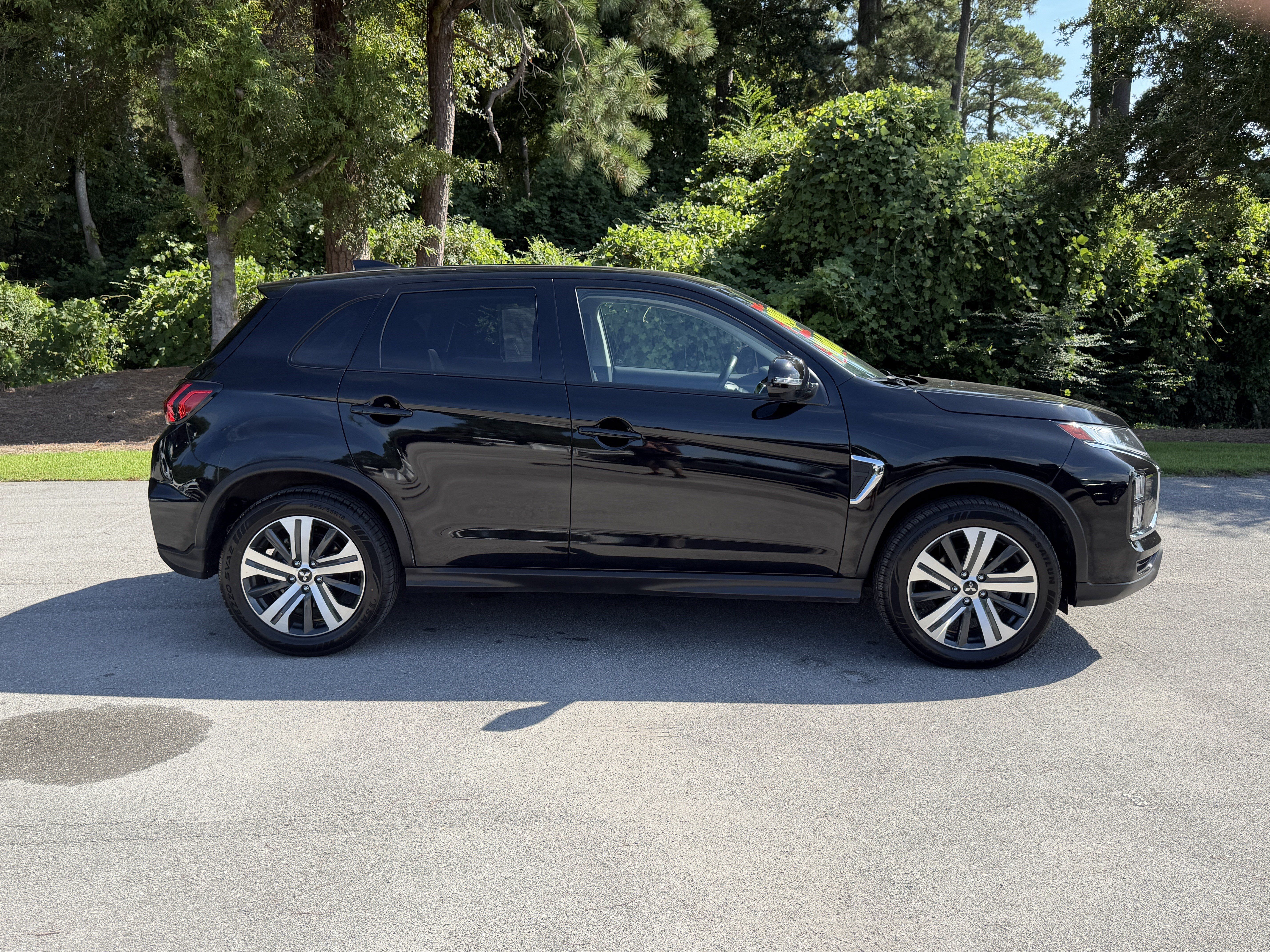 Used 2024 Mitsubishi Outlander Sport SE AWD/4WD image 32