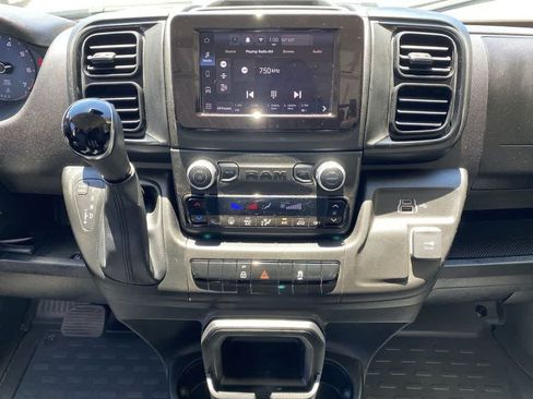 Used 2026 RAM ProMaster 2500 w/ Convenience Group FWD image 23