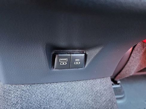 Used 2025 Toyota Camry XSE image 11