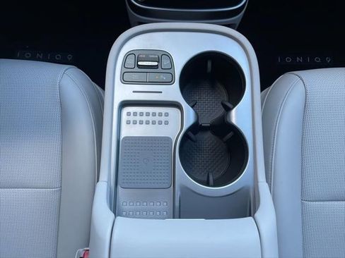 New 2026 Hyundai Ioniq 9 SEL w/ Tow & Go Package image 32