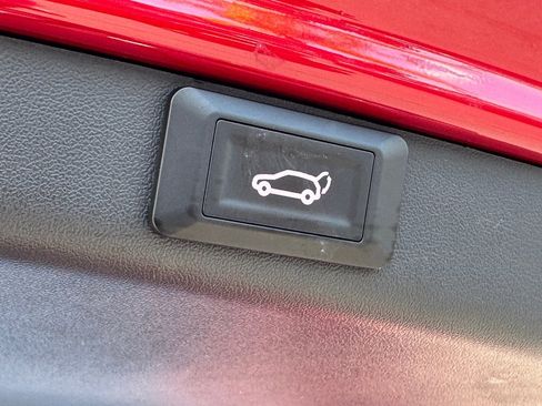 Used 2018 Tesla Model 3 image 12