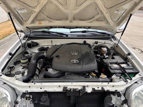 Used 2005 Toyota Tundra SR5 image 13