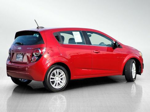 Used 2015 Chevrolet Sonic LT w/ Fun and Sun Package image 4