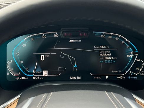 Used 2020 BMW 745e xDrive image 27
