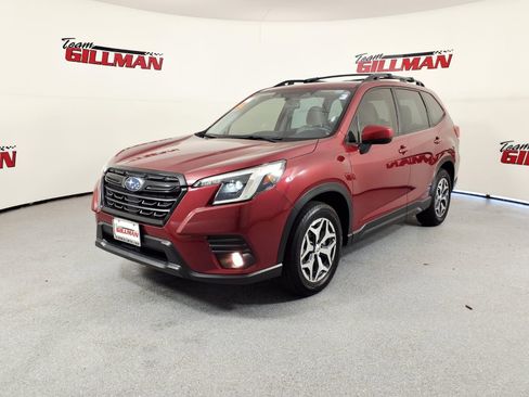 Used 2023 Subaru Forester Premium image 3