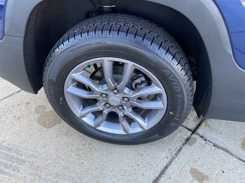 Used 2022 GMC Terrain SLT w/ LPO, Floor Liner Package image 30