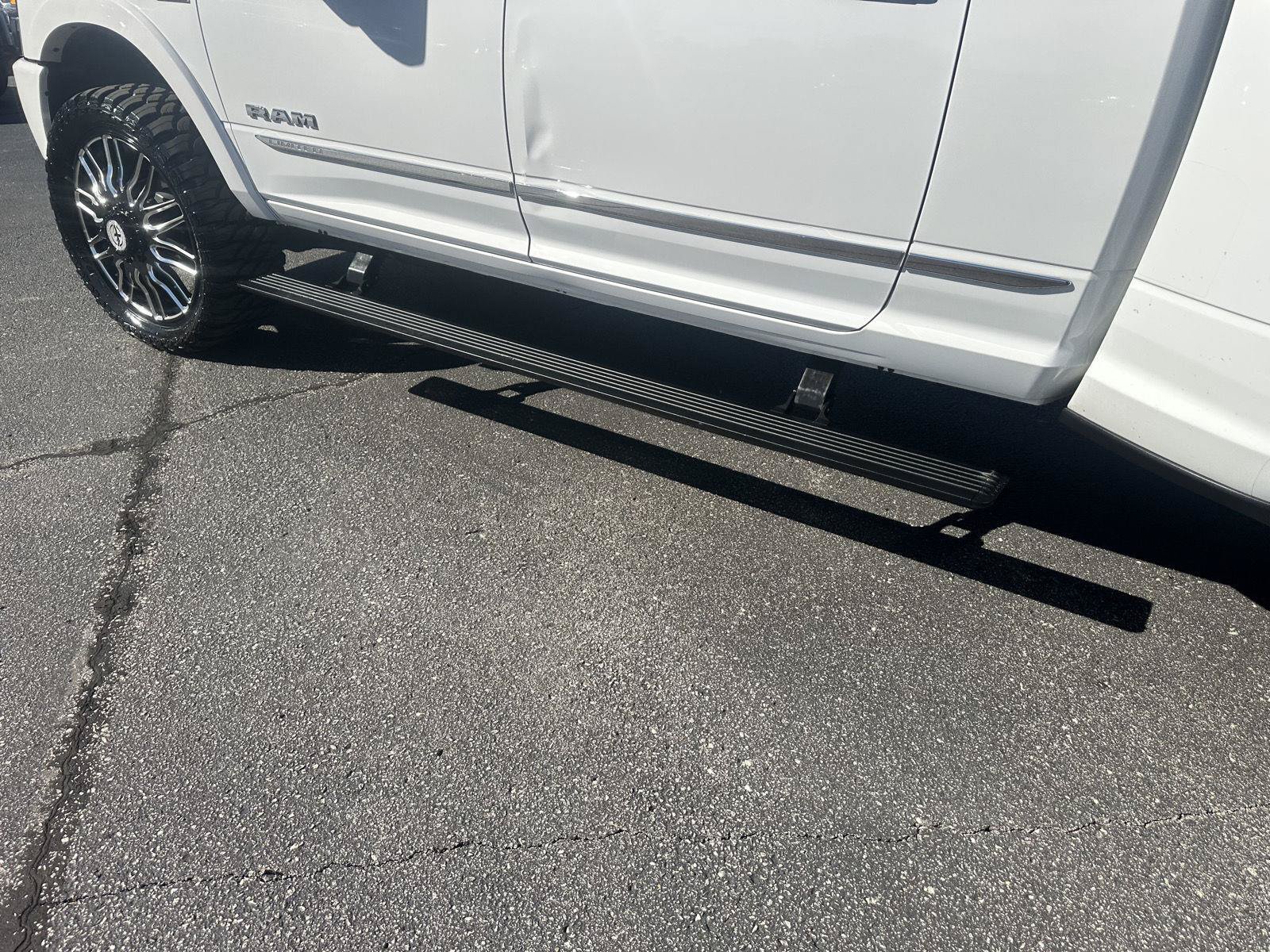 Used 2020 RAM 3500 Limited AWD/4WD image 43