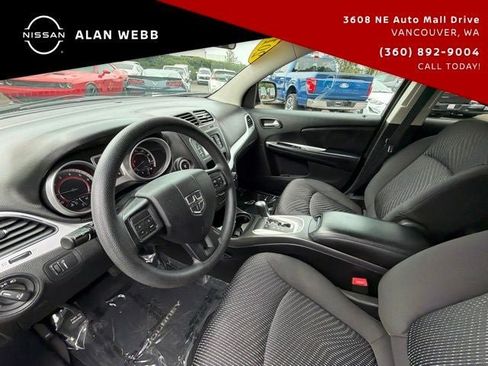 Used 2015 Dodge Journey SXT w/ Flexible Seating Group FWD image 11