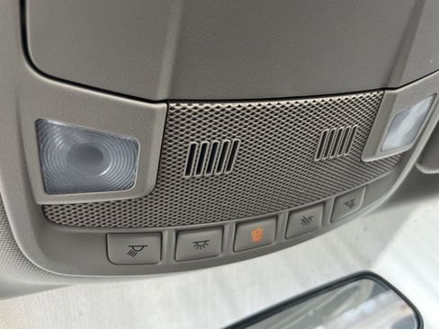 Used 2017 Ford Fusion SE FWD image 18