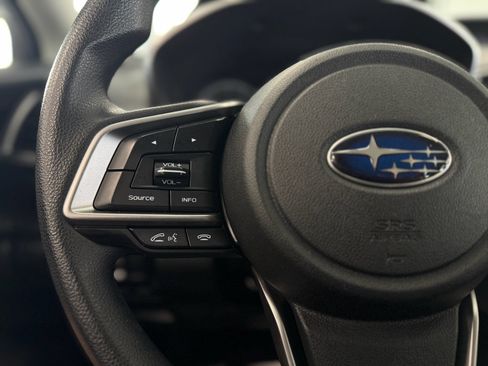 Used 2017 Subaru Impreza 2.0i Premium image 16