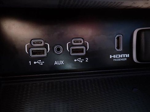 Used 2023 Jeep Grand Cherokee 4WD 4xe w/ Luxury Tech Group II image 22