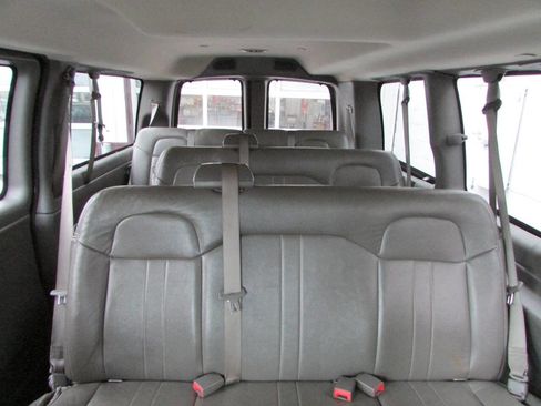 Used 2017 Chevrolet Express 2500 LS image 8