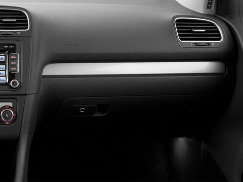 Used 2014 Volkswagen Golf TDI image 17