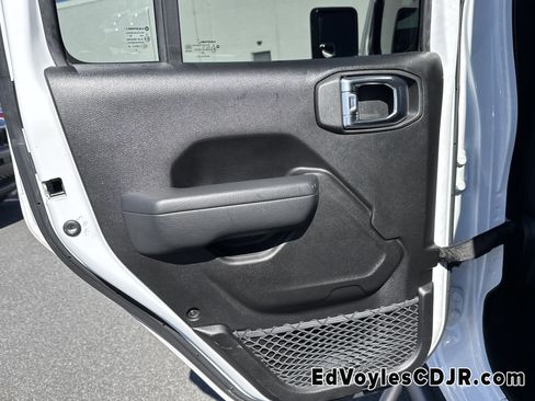 Used 2023 Jeep Wrangler Sport S image 26