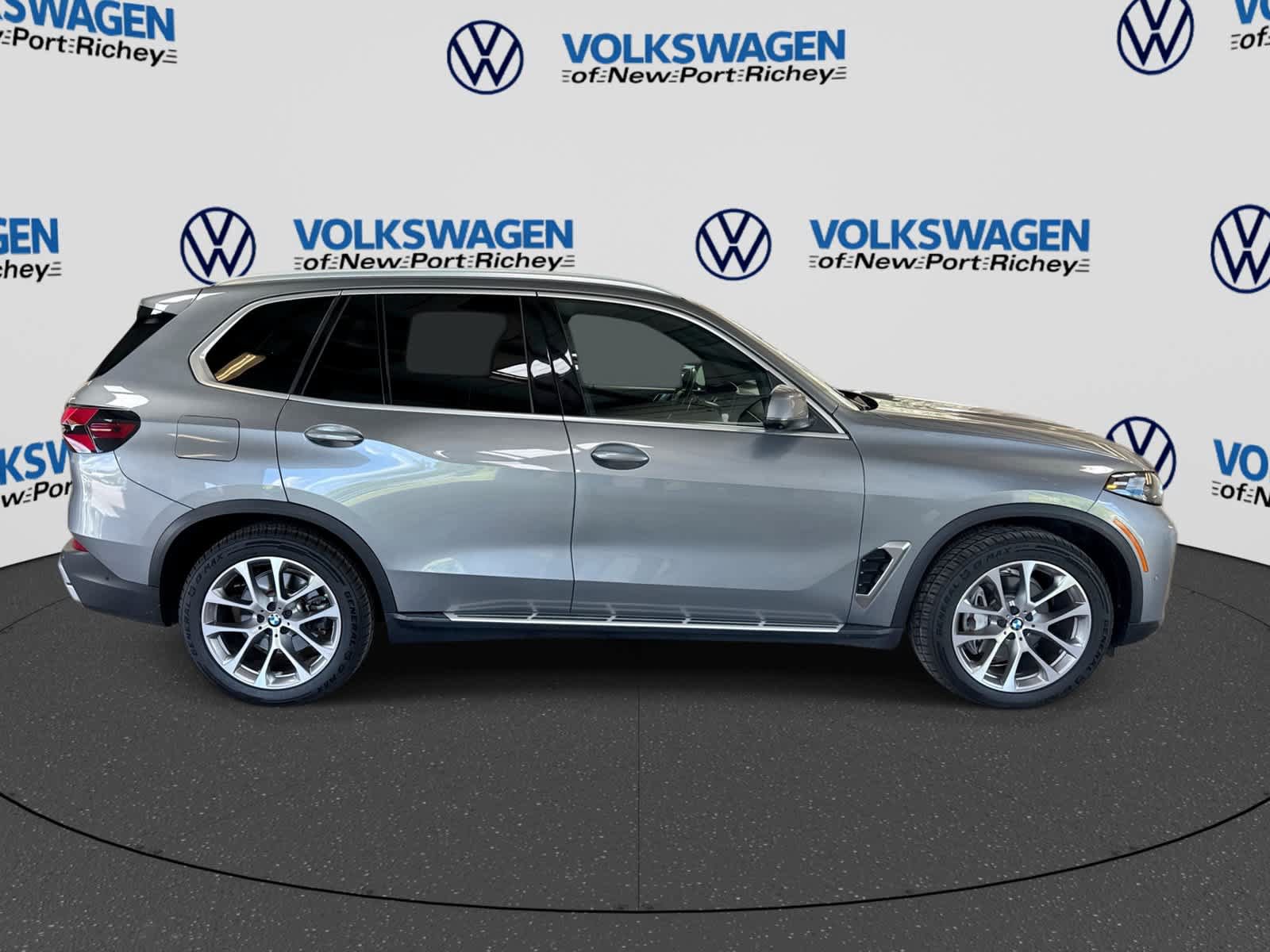 Used 2024 BMW X5 xDrive40i AWD/4WD image 15