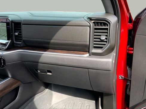 Used 2023 GMC Sierra 1500 SLT w/ SLT Premium Package AWD/4WD image 16