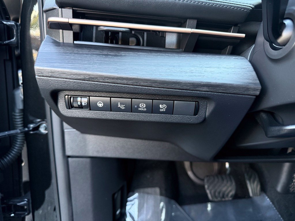Used 2023 Nissan Ariya FWD image 19