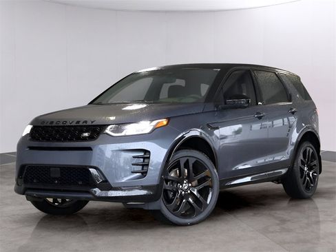 New 2025 Land Rover Discovery Sport Dynamic SE image 2