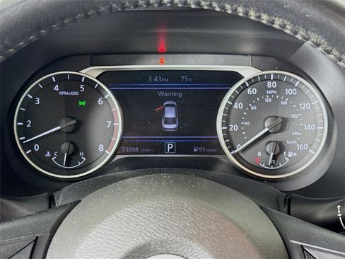 Used 2022 Nissan Sentra SV FWD image 13