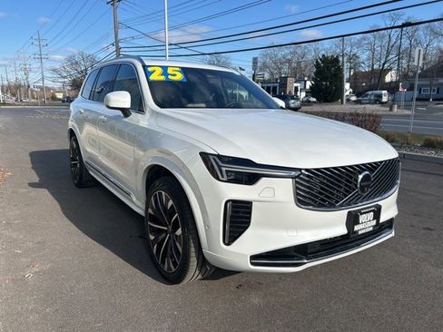 Used 2025 Volvo XC90 B5 Plus image 6