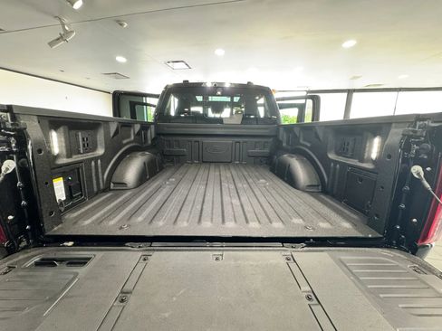 Used 2025 Ford F150 Raptor AWD/4WD image 60