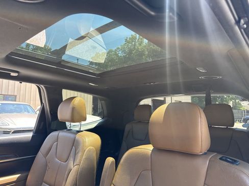 Used 2020 Kia Telluride SX w/ Towing Package AWD/4WD image 17