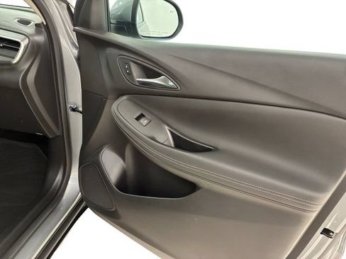 Certified 2024 Buick Encore GX Preferred FWD image 15