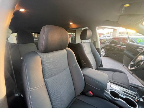 Used 2017 Nissan Pathfinder S image 26