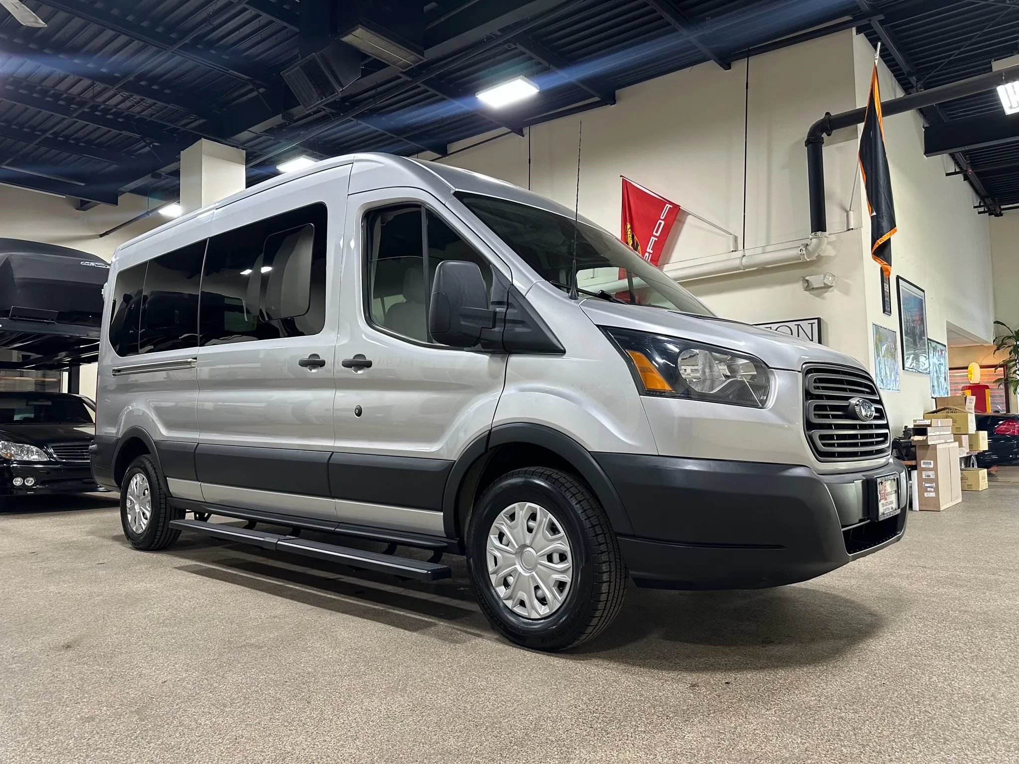 Used 2015 Ford Transit 250 148 Medium Roof RWD image 7