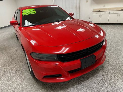 Used 2022 Dodge Charger SXT image 3
