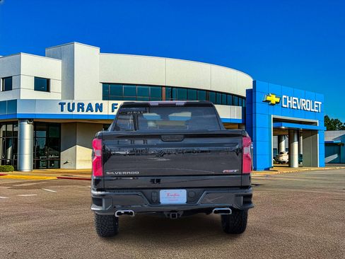 Used 2023 Chevrolet Silverado 1500 RST image 4