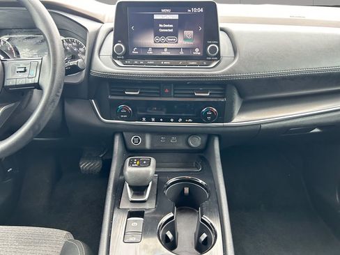 Used 2023 Nissan Rogue SV image 15