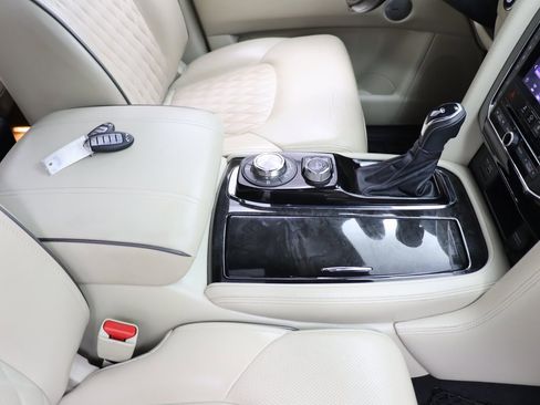 Used 2021 INFINITI QX80 Sensory w/ Cargo Package image 25