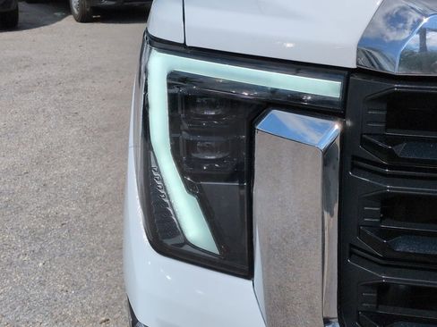 Used 2024 GMC Sierra 3500 Pro AWD/4WD image 10