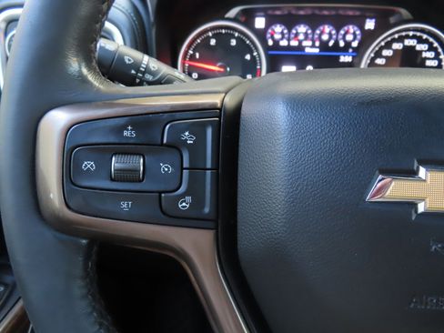 Used 2020 Chevrolet Silverado 2500 High Country image 22