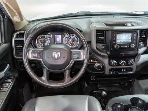 Used 2019 RAM 2500 Tradesman w/ Chrome Appearance Group AWD/4WD image 12