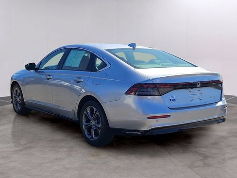 Certified 2025 Honda Accord EX-L image 6